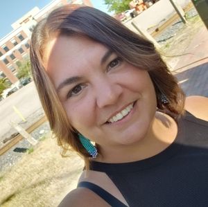 Meet your Posher, Lee